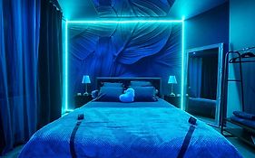 Love room - Luxuria Avignon